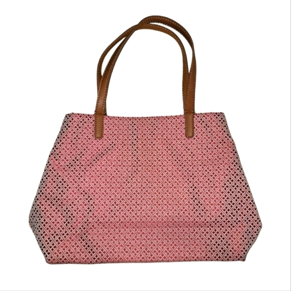 𝅺tommy Hilfiger Purse - Picture 2 of 4